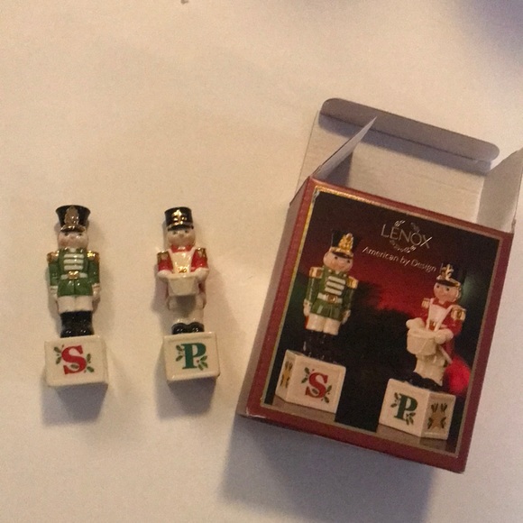 Lenox Salt and Pepper Shaker - toy soldiers - Picture 1 of 13
